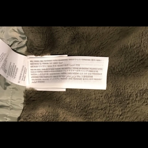 Abercrombie & Fitch Shiny Nylon Parka - Picture 8 of 8